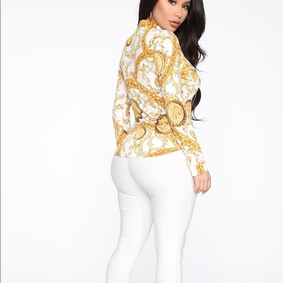 The Embroidered print top - Picture 4 of 4